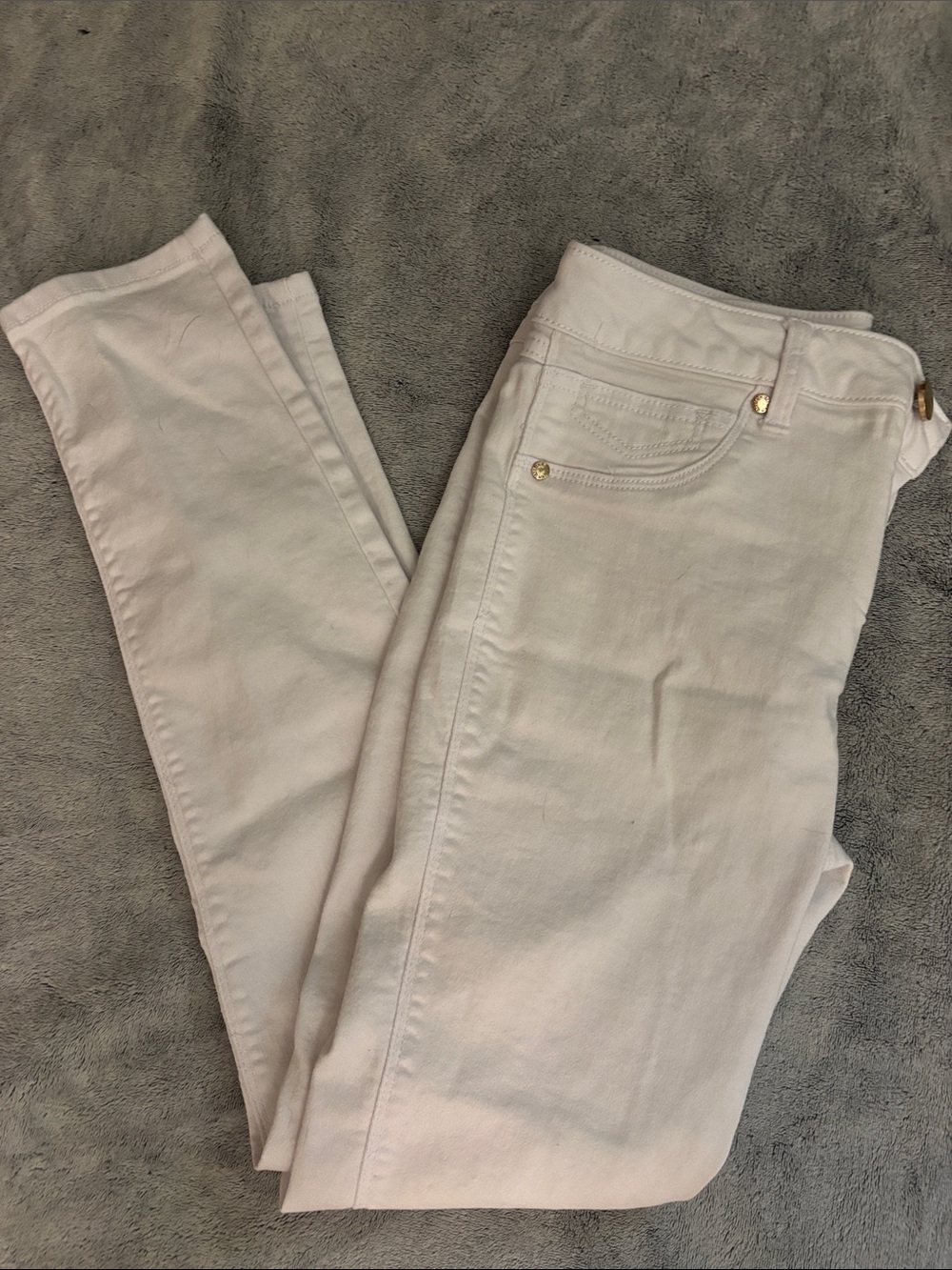 Women's White Skinny Jeans with Gold Hardware